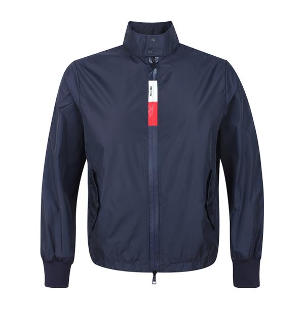 MONCLER 型号：1A73300 68352 775